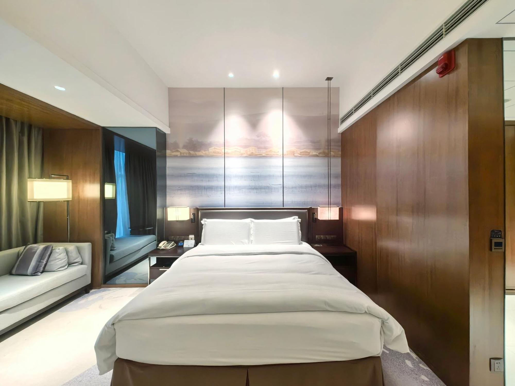 Doubletree By Hilton Ningbo Beilun Hotel Exterior foto