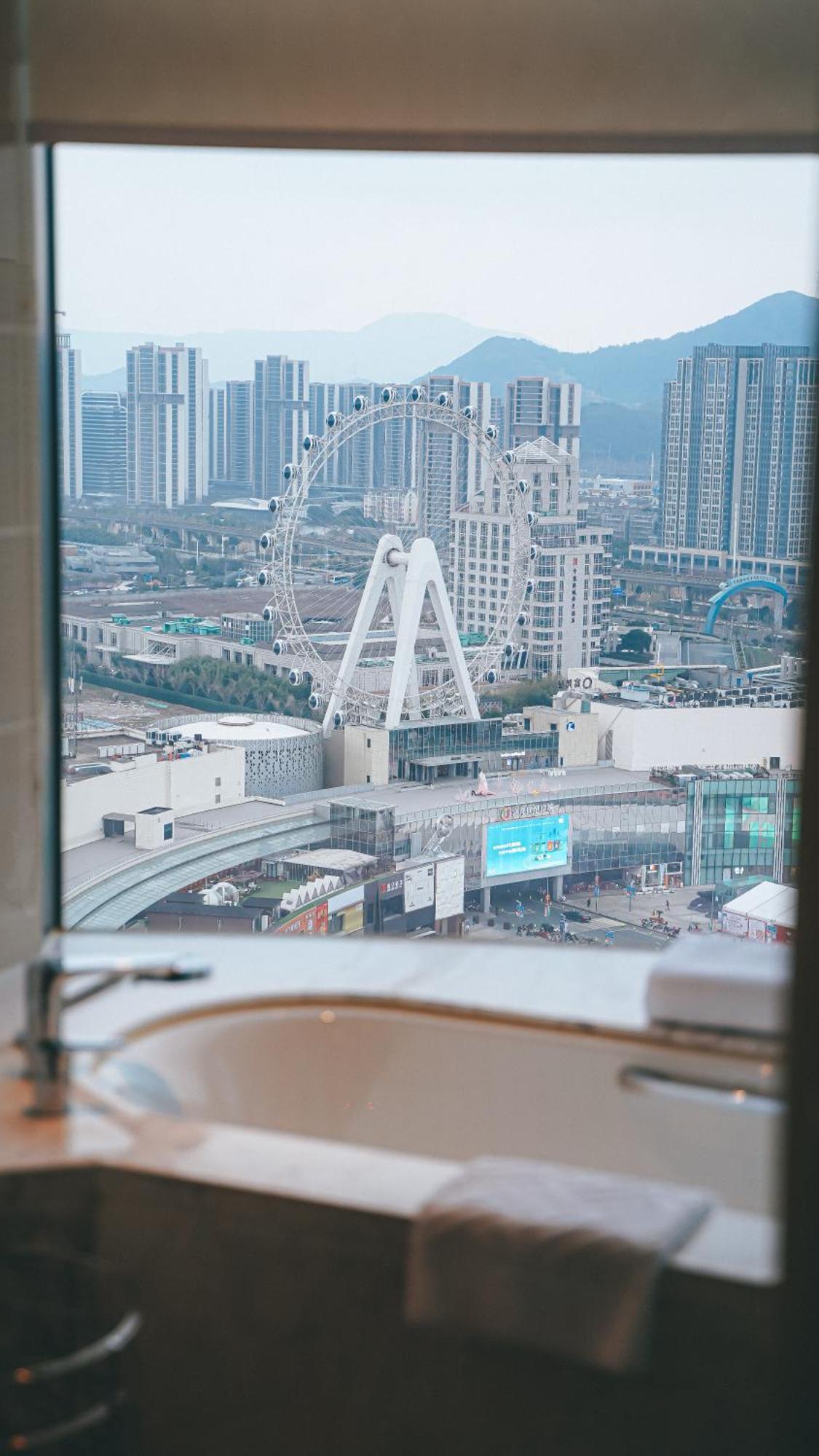 Doubletree By Hilton Ningbo Beilun Hotel Exterior foto