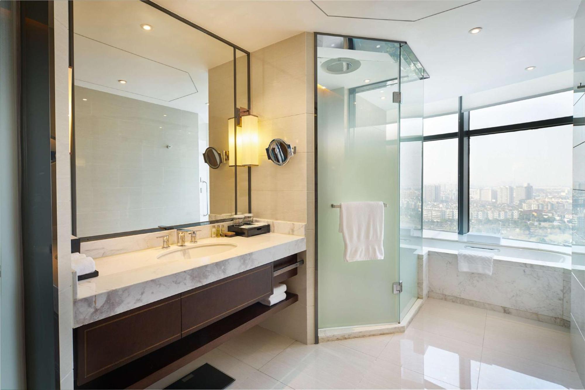 Doubletree By Hilton Ningbo Beilun Hotel Exterior foto