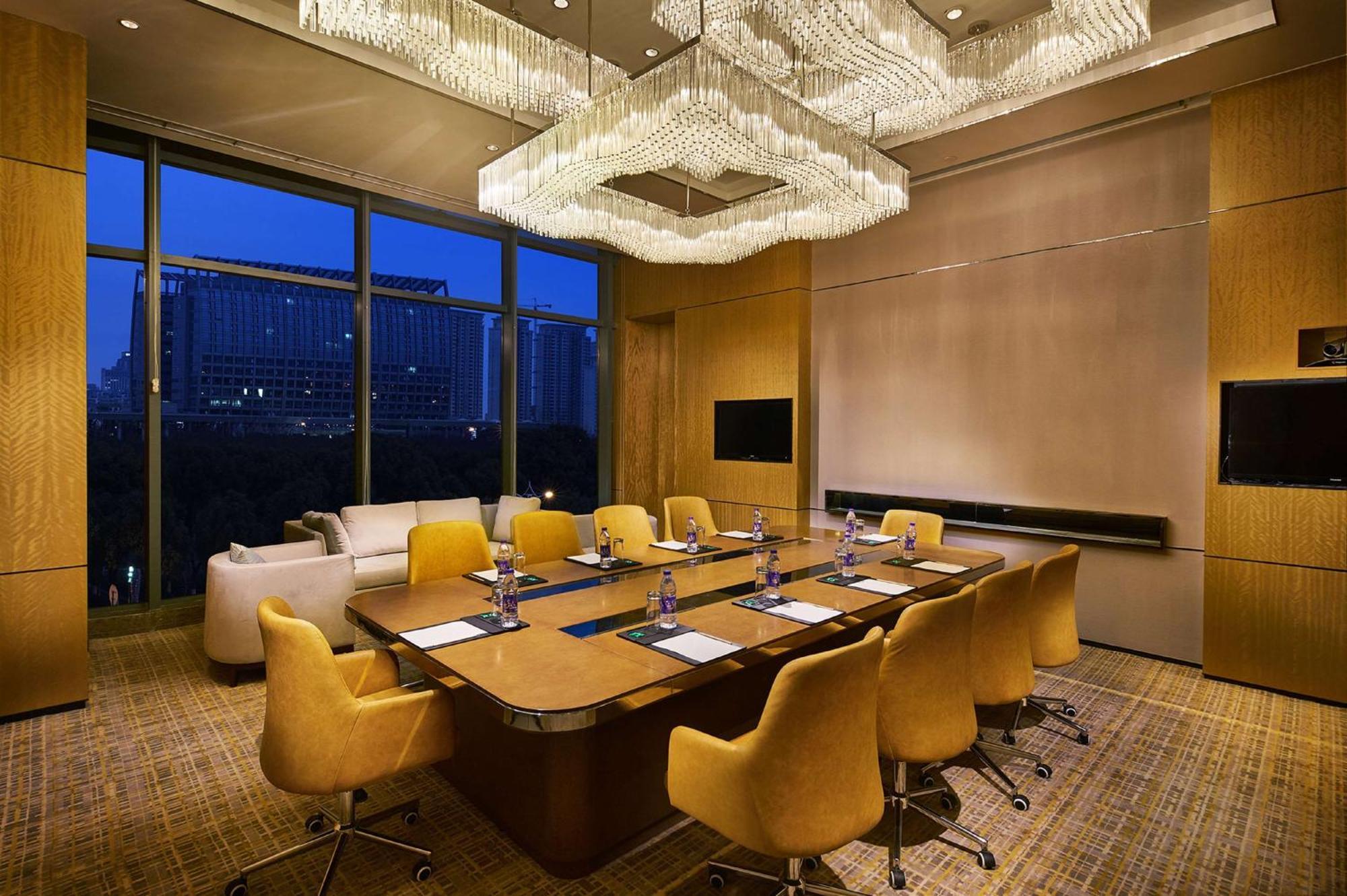 Doubletree By Hilton Ningbo Beilun Hotel Exterior foto